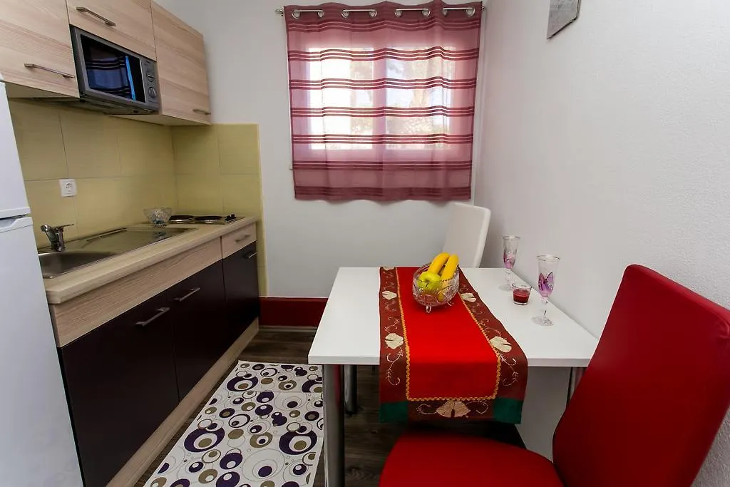 Apartments Tomas Trogir